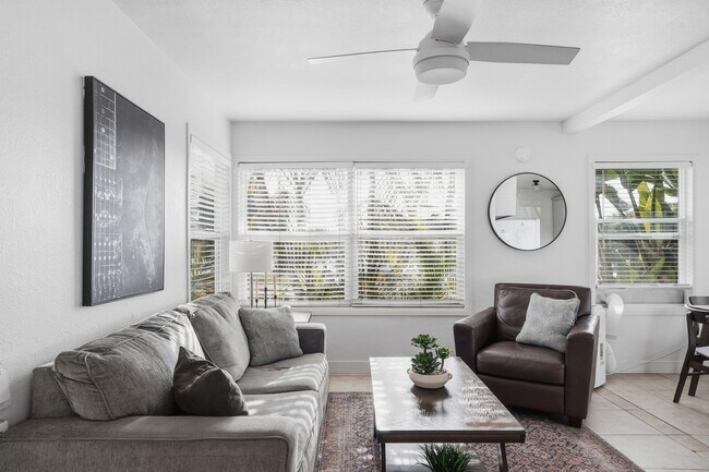 2606 Juan St San Diego, CA 92110 photo 2