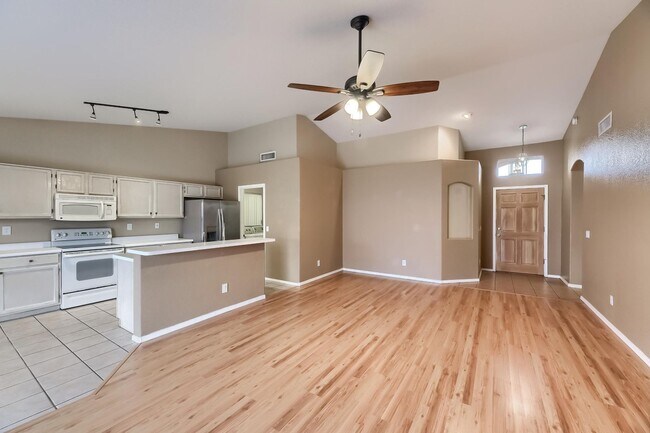 1407 E Encinas Ave Gilbert, AZ 85234 photo 3