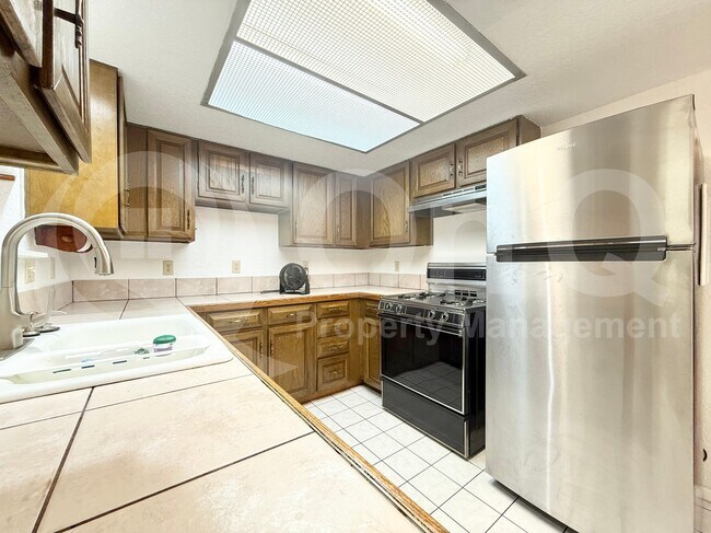 2519 E Fairfield St Mesa, AZ 85213 photo 3