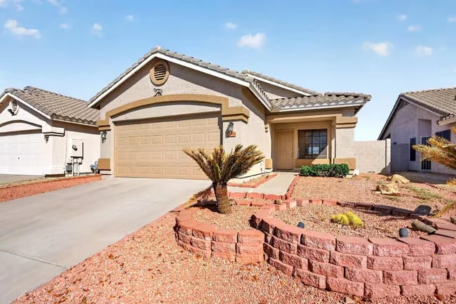 20415 N 37th Ave Glendale, AZ 85308 photo 2