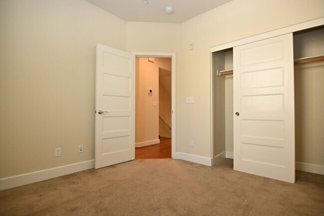 6543 Tralee Village Dr Dublin, CA 94568 photo 5