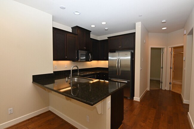6543 Tralee Village Dr Dublin, CA 94568 photo 3