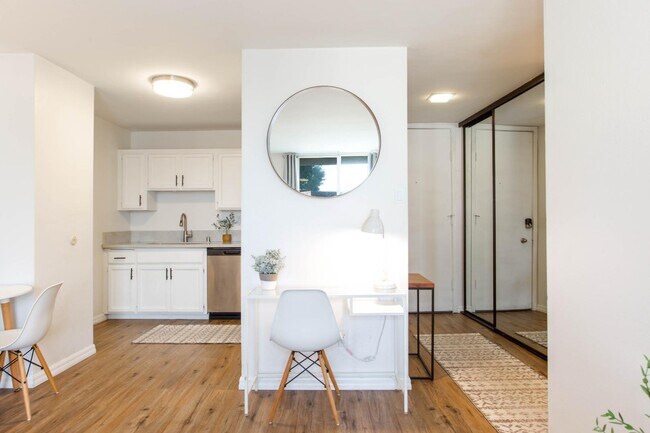 3050 Rue D’Orleans San Diego, CA 92110 photo 5