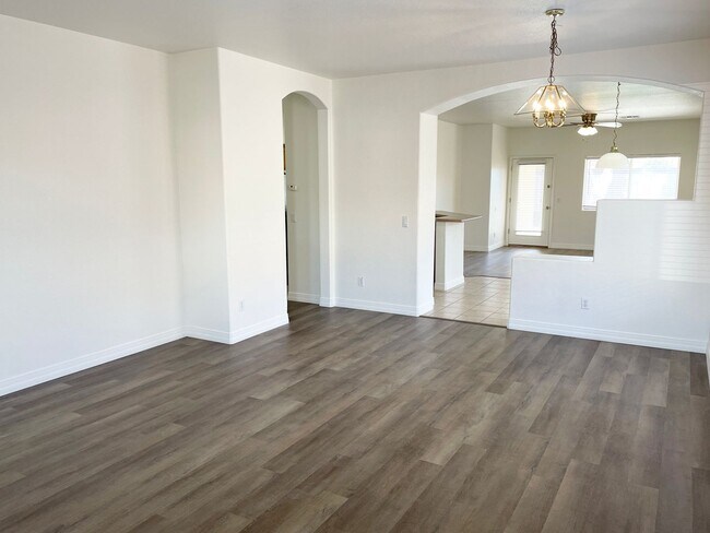12383 W Sherman St Avondale, AZ 85323 photo 5