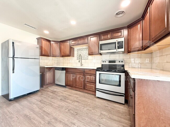 4039 E Friess Dr Phoenix, AZ 85032 photo 5