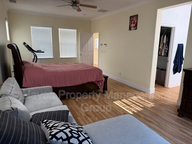 49 E Heritage Dr Tracy, CA 95391 photo 5