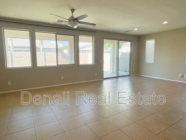 22468 E Calle de Flores Queen Creek, AZ 85142 photo 3