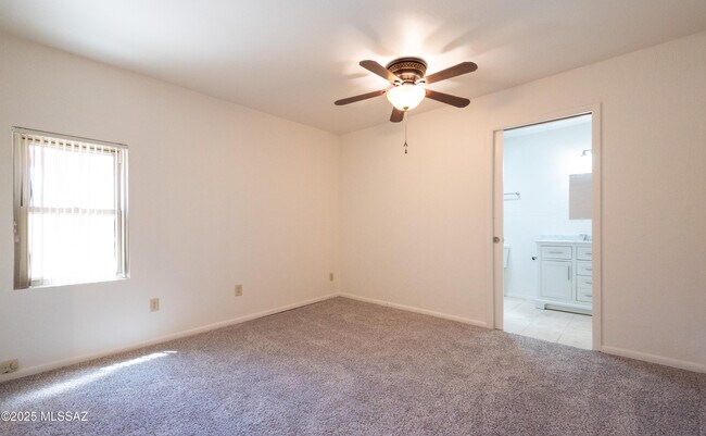 1560 N John Adams St Oracle, AZ 85623 photo 4