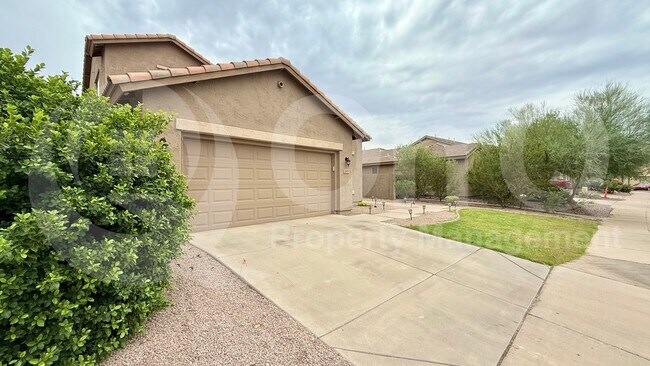 263 W Hawk Way Chandler, AZ 85286 photo 2