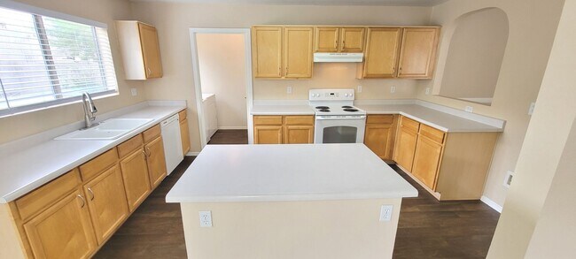 435 W Fabens Ln Gilbert, AZ 85233 photo 2