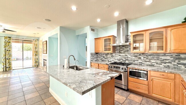 3930 S Emerson St Chandler, AZ 85248 photo 3