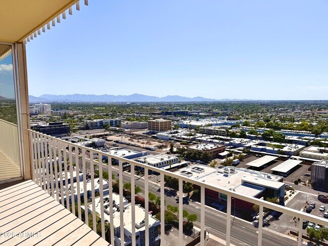 207 W Clarendon Ave Phoenix, AZ 85013