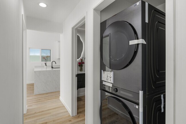 3684 Curlew St San Diego, CA 92103 photo 5