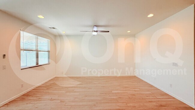5537 W Jackalope Ln photo 5