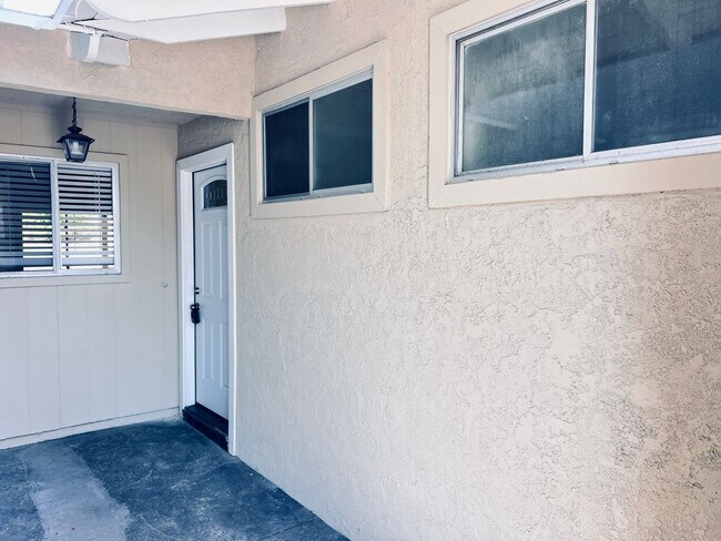 6452 E Lake Dr San Diego, CA 92119 photo 4
