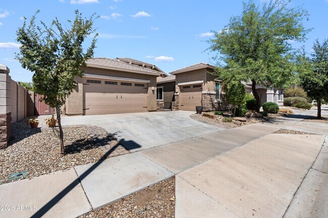 23994 N 164th Dr photo 3