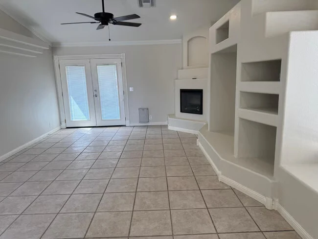 8565 W Tuckey Ln Glendale, AZ 85305 photo 4