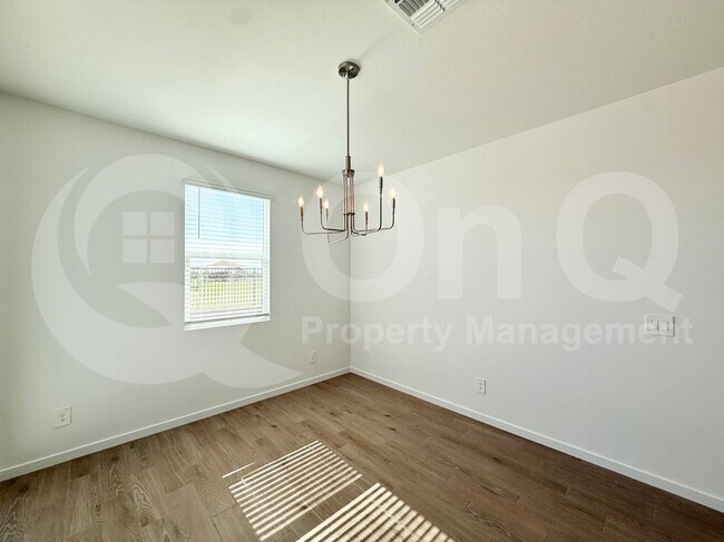 33110 Noir Dr San Tan Valley, AZ 85143 photo 5