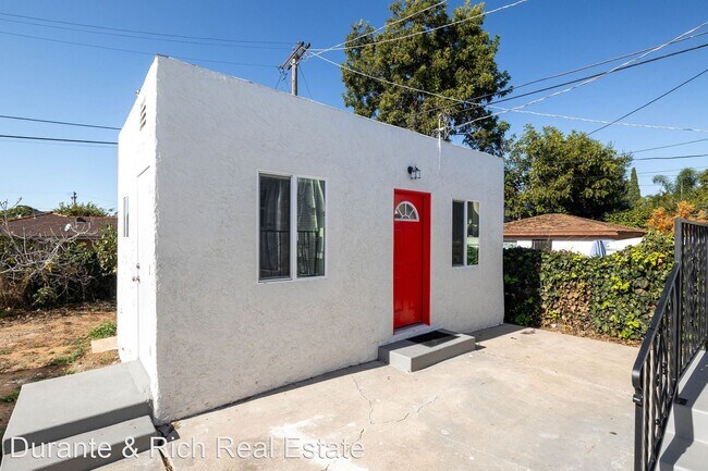 722 Jewell Dr San Diego, CA 92113