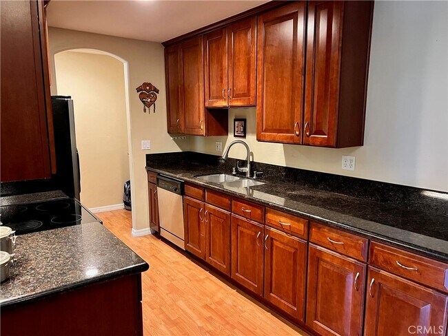 4570 54th St San Diego, CA 92115 photo 3