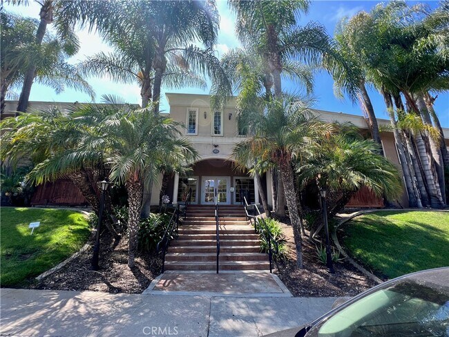 4570 54th St San Diego, CA 92115 photo 5