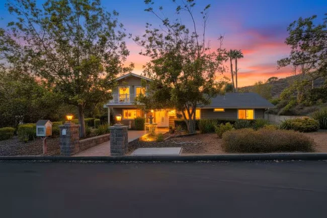 2039 Lemon Ave Escondido, CA 92029 photo 2
