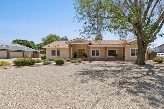 8611 W Foothill Dr Peoria, AZ 85383 photo 3