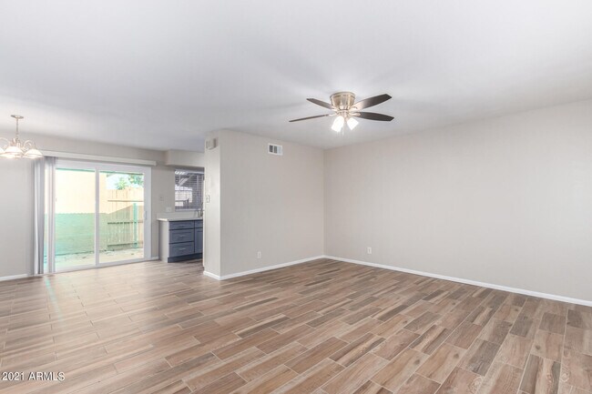 2612 E Lemon St Tempe, AZ 85288 photo 2