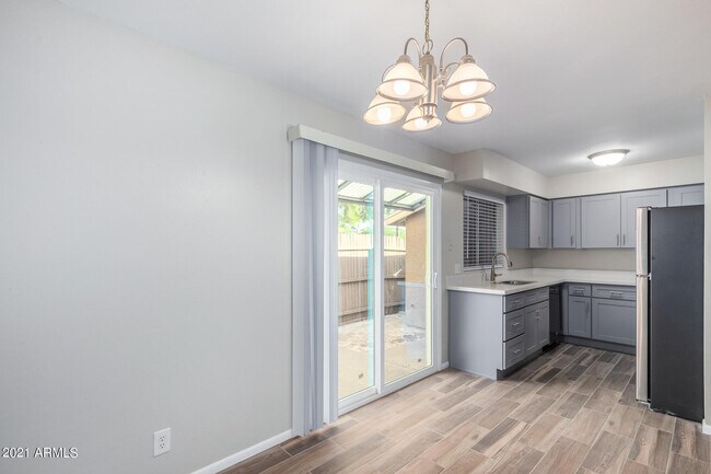2612 E Lemon St Tempe, AZ 85288 photo 5