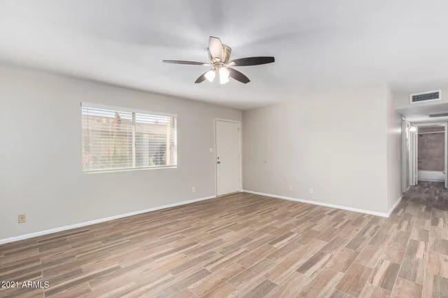 2612 E Lemon St Tempe, AZ 85288 photo 3