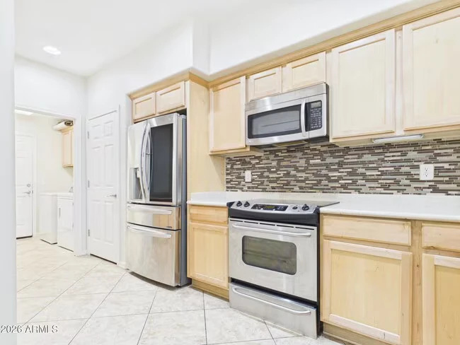 2130 W Hunter Ct Phoenix, AZ 85085 photo 4