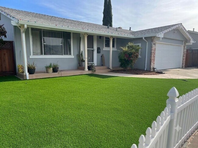 6728 Melody Ct photo 2