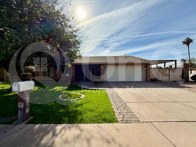967 W La Jolla Dr Tempe, AZ 85282 photo 3