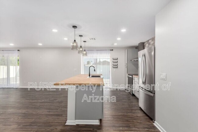 5723 E Estrid Ave Scottsdale, AZ 85254 photo 4