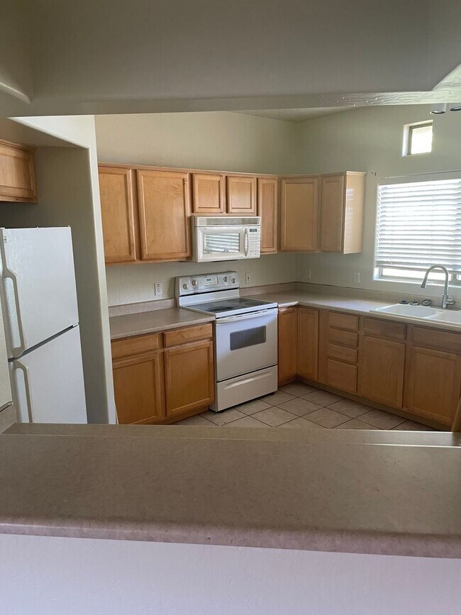 1351 N Pleasant Dr Chandler, AZ 85225 photo 5
