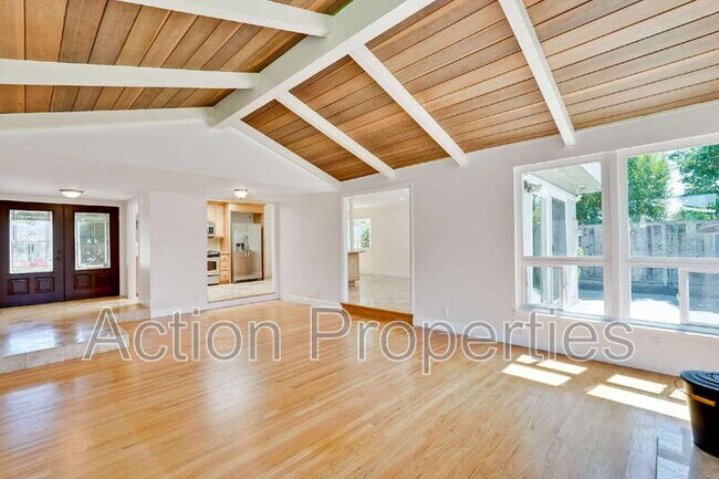 3426 Woodstock Ln Mountain View, CA 94040 photo 3