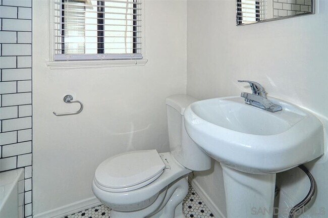 4379 33rd St San Diego, CA 92104