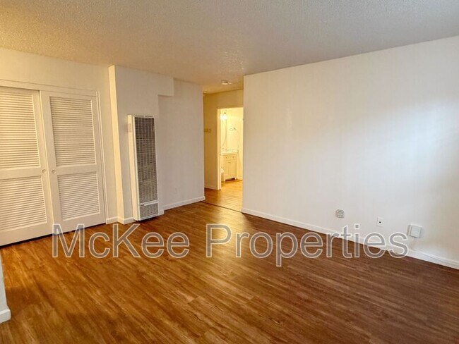 3028 Juniper St San Diego, CA 92104 photo 2