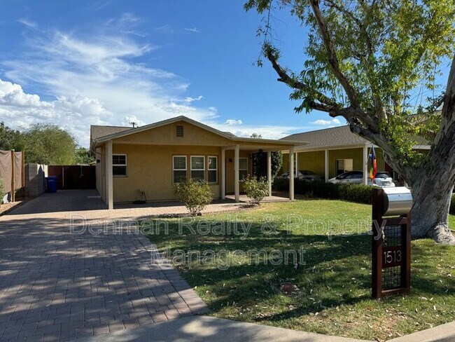 1513 E Earll Dr photo 5