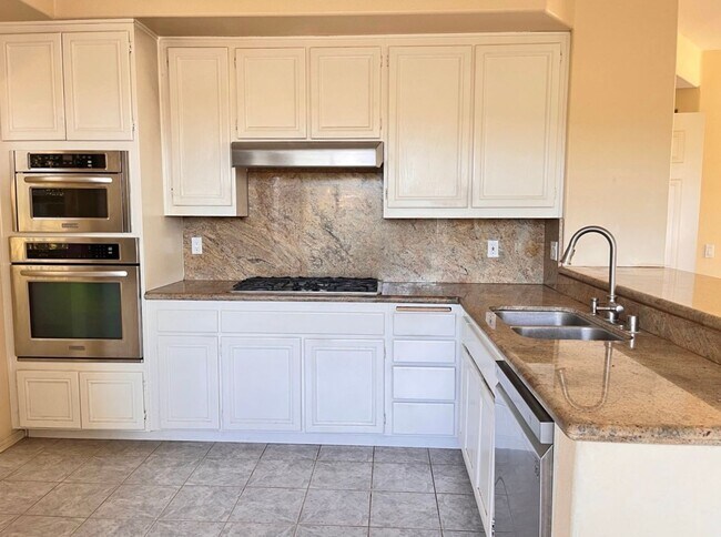 8914 Rotherham Ave San Diego, CA 92129 photo 2