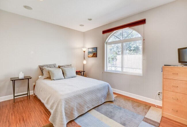 3657 Columbia St San Diego, CA 92103 photo 4