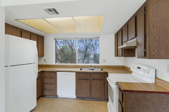 10815 N 15th Ln Phoenix, AZ 85029 photo 5