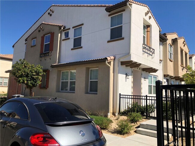 40448 Calle Real Murrieta, CA 92563
