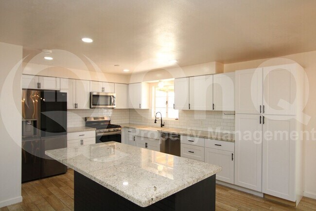 522 N Saguaro Mesa, AZ 85201 photo 3
