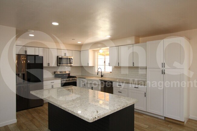 522 N Saguaro Mesa, AZ 85201 photo 2