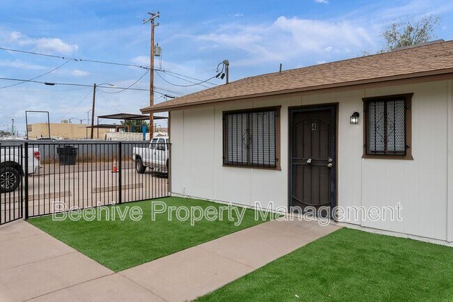 1634 E Monroe St Phoenix, AZ 85034 photo 4