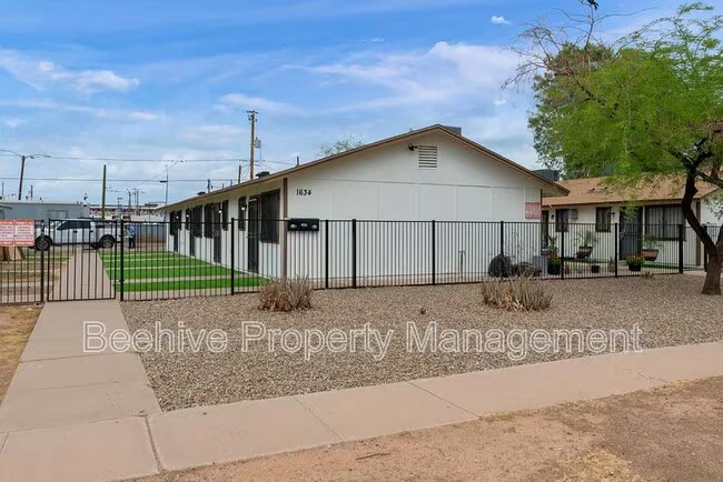 1634 E Monroe St Phoenix, AZ 85034 photo 5