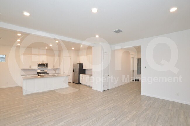 23958 S 217th Way Queen Creek, AZ 85142 photo 2