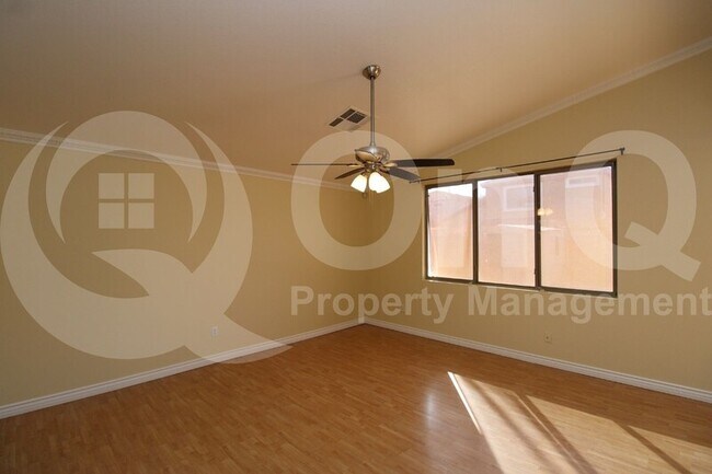 1470 S Red Rock Ct Gilbert, AZ 85296 photo 5