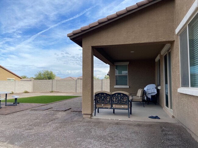 37316 W Mondragone Ln Maricopa, AZ 85138 photo 3